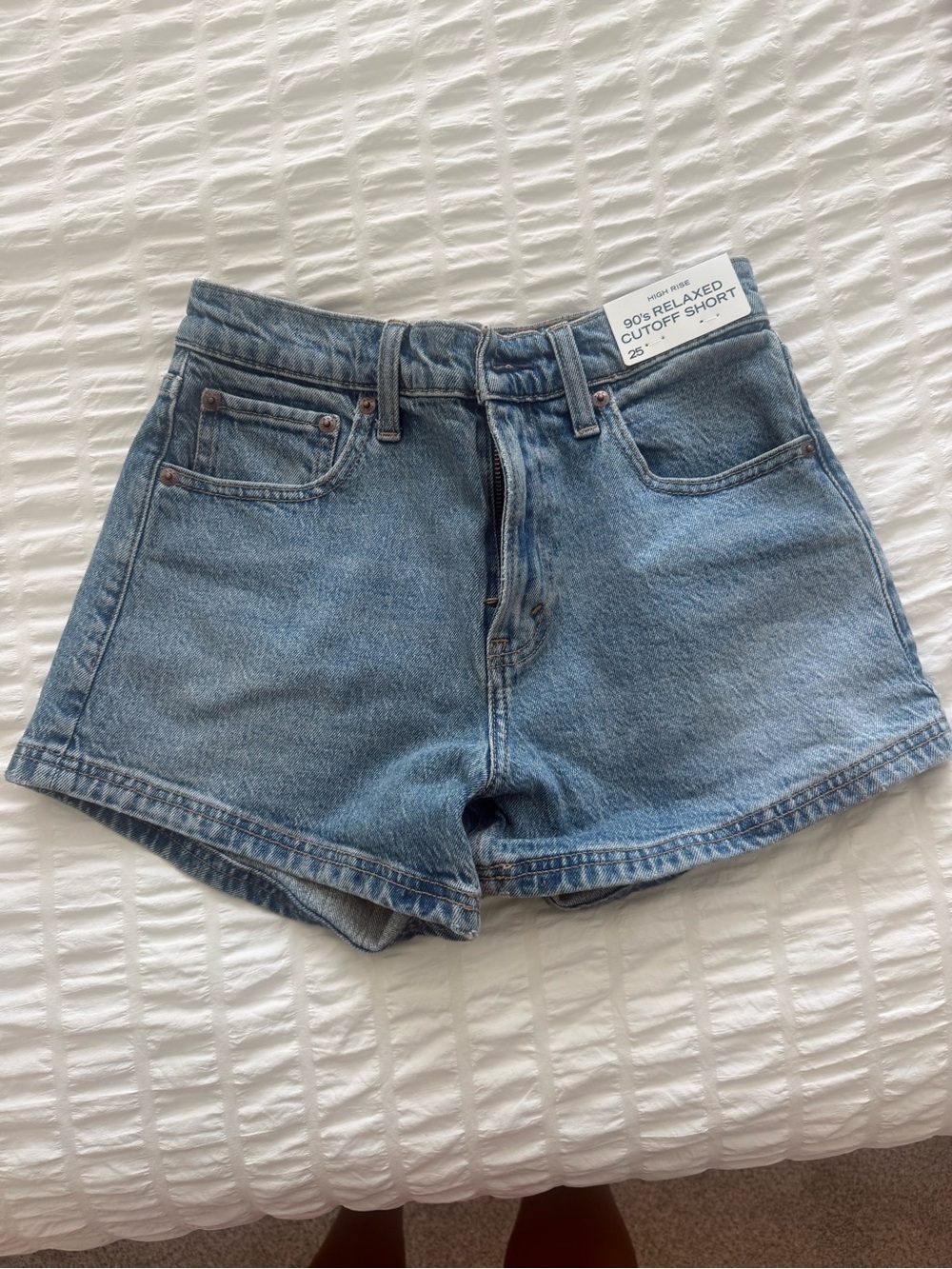 Abercrombie 90’s Relaxed Cutoff Short
